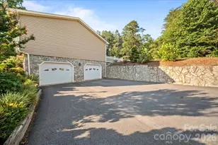 4690 Celia Creek Rd, Lenoir, NC 28645 - Photo 7