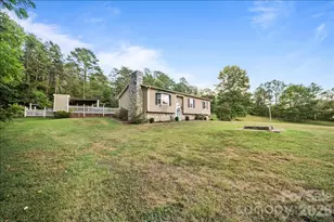 4690 Celia Creek Rd, Lenoir, NC 28645 - Photo 5