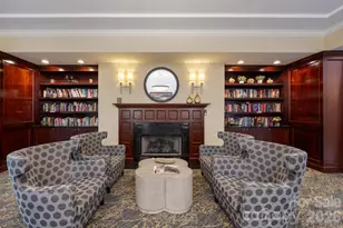 300 W 5th St, Charlotte, NC 28202 - Photo 39