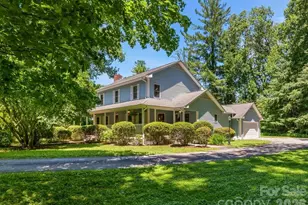 1064 Maplewood Ct, Hendersonville, NC 28791 - Photo 1