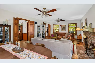 1064 Maplewood Court, Hendersonville, NC 28791 - Photo 13