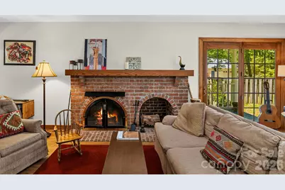 1064 Maplewood Court, Hendersonville, NC 28791 - Photo 15