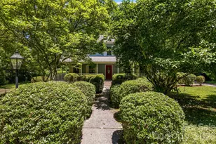 1064 Maplewood Ct, Hendersonville, NC 28791 - Photo 5