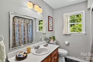 1064 Maplewood Ct, Hendersonville, NC 28791 - Photo 27