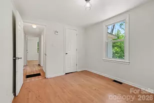 8232 Starnes Randall Rd, Charlotte, NC 28215 - Photo 21