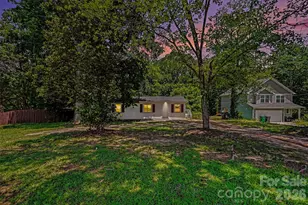 8232 Starnes Randall Rd, Charlotte, NC 28215 - Photo 27