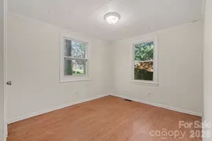 8232 Starnes Randall Rd, Charlotte, NC 28215 - Photo 15