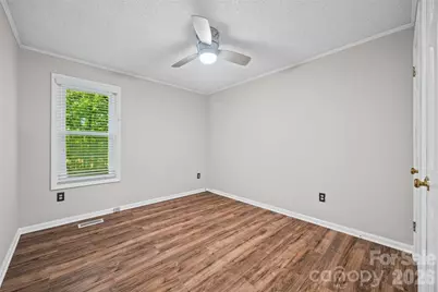 11230 Mallard Crossing Drive, Charlotte, NC 28262 - Photo 23