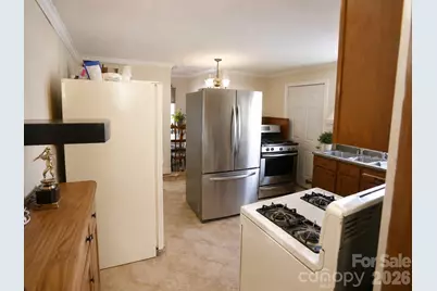 312 S Miller Avenue, Statesville, NC 28677 - Photo 7