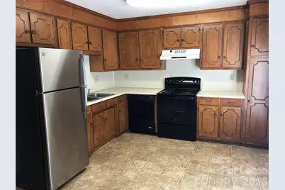 107 Hillcrest Drive, Lincolnton, NC 28092 - Photo 3