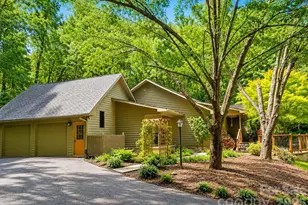 18 Rollingwood Rd, Asheville, NC 28805 - Photo 1