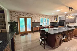 18 Rollingwood Rd, Asheville, NC 28805 - Photo 25