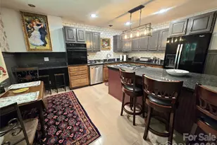 18 Rollingwood Rd, Asheville, NC 28805 - Photo 7