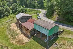 244 Flat Springs Rd, Elk Park, NC 28622 - Photo 19
