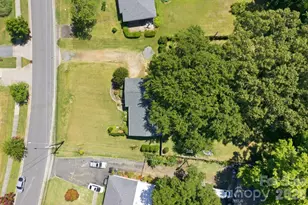 3800 Arvin Dr, Charlotte, NC 28269 - Photo 45