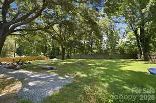 3800 Arvin Dr, Charlotte, NC 28269 - Photo 35