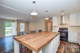 207 Pinehaven Dr, New London, NC 28127 - Photo 5