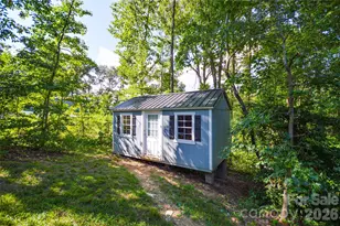 207 Pinehaven Dr, New London, NC 28127 - Photo 19