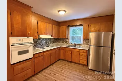 807 E 4th Avenue, Gastonia, NC 28054 - Photo 5