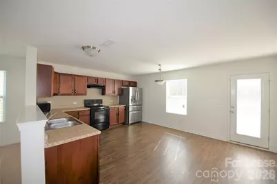 9527 Hanberry Boulevard, Charlotte, NC 28213 - Photo 5