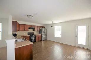 9527 Hanberry Blvd, Charlotte, NC 28213 - Photo 5