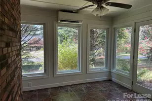 2705 N Center St, Hickory, NC 28601 - Photo 15