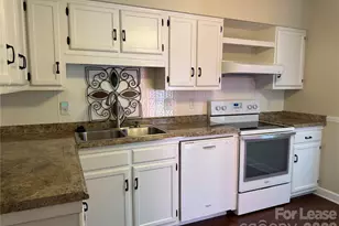 2705 N Center St, Hickory, NC 28601 - Photo 7