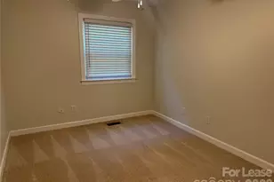 2705 N Center St, Hickory, NC 28601 - Photo 19