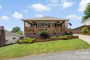 13 1st St, Cramerton, NC 28032 - Photo 1