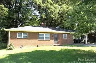 223 Dakota St, Charlotte, NC 28216 - Photo 1