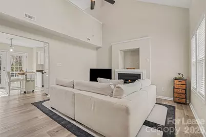 5504 Waverly Lynn Lane, Charlotte, NC 28269 - Photo 7