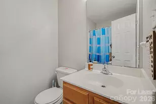 5504 Waverly Lynn Ln, Charlotte, NC 28269 - Photo 25