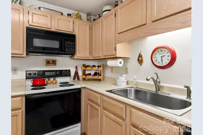 2903 Sagamore Lane, Asheville, NC 28806 - Photo 9