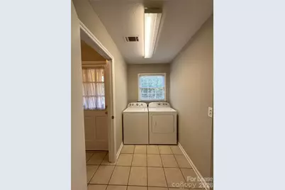 906 McLaughlin Drive, Charlotte, NC 28212 - Photo 13