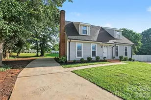 6739 Old Meadow Rd, Charlotte, NC 28227 - Photo 3