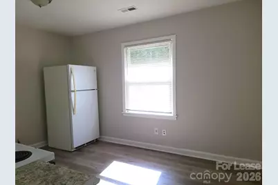 956 S Hoskins Road, Charlotte, NC 28208 - Photo 3