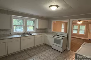 4954 Crawley Dale St, Morganton, NC 28655 - Photo 9