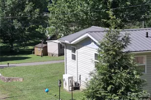 2795 Old Henson Cove Rd, Canton, NC 28716 - Photo 3