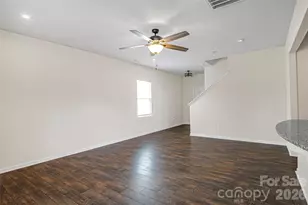 7019 Thornrose Dr, Charlotte, NC 28210 - Photo 9