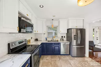 1830 Northbrook Drive, Charlotte, NC 28216 - Photo 3