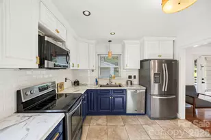 1830 Northbrook Dr, Charlotte, NC 28216 - Photo 3
