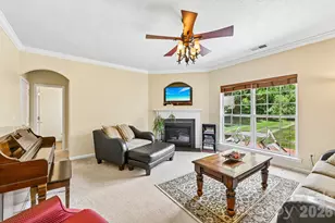 4008 Cascade Dr, Gastonia, NC 28056 - Photo 3