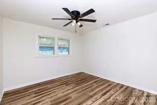 3270 Bridges Dr, Rock Hill, SC 29730 - Photo 7