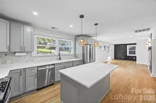 4910 Valley Stream Rd, Charlotte, NC 28209 - Photo 9