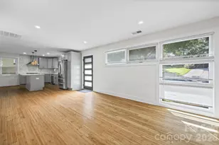 4910 Valley Stream Rd, Charlotte, NC 28209 - Photo 5