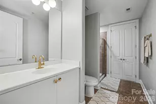 4625 Piedmont Row Dr, Charlotte, NC 2821 - Photo 15