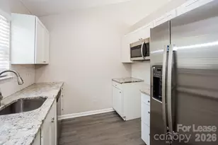 5429 Morning Breeze Ln, Charlotte, NC 28208 - Photo 3