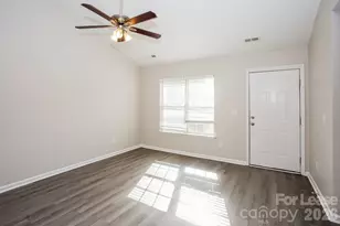 5429 Morning Breeze Ln, Charlotte, NC 28208 - Photo 5