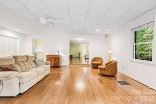 38 Westridge Dr, Asheville, NC 28803 - Photo 9