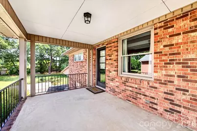 104 2nd Avenue NE, Catawba, NC 28609 - Photo 3